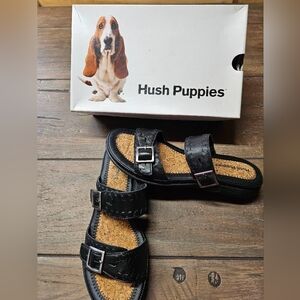 Womans sandles size 9 hush puppies. New w box